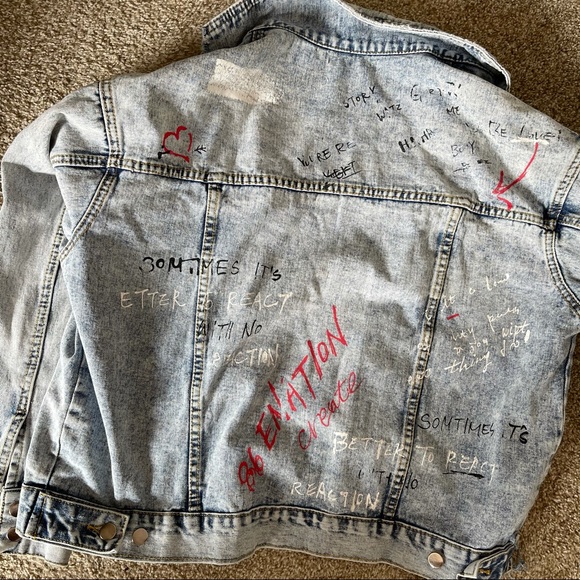 Oversize Ragget Denim Jacket! OS🔥🔥🔥 Ragget Stylish - Picture 6 of 7